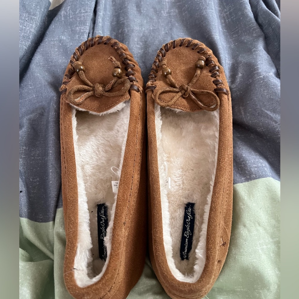 American Eagle slippers NWOT